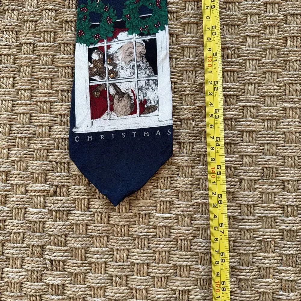 Vintage 1996 Van Heusen Santa Clause Christmas Tie The Saturday Evening Post